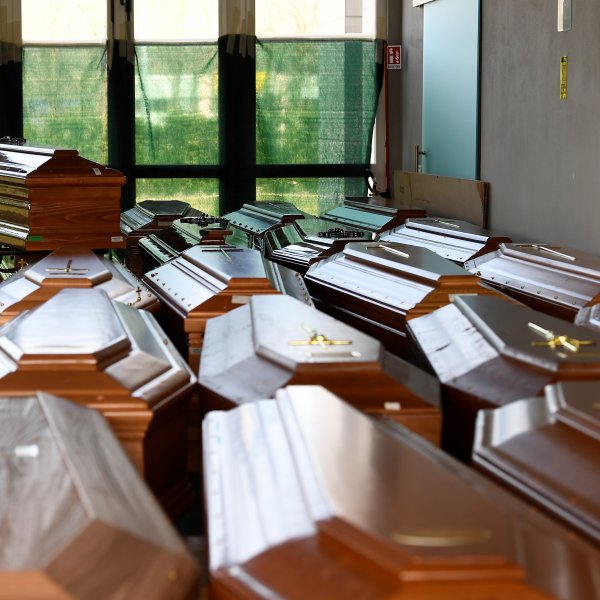 İtalya'da koronavirüs bilançosu 29 bin 684 oldu