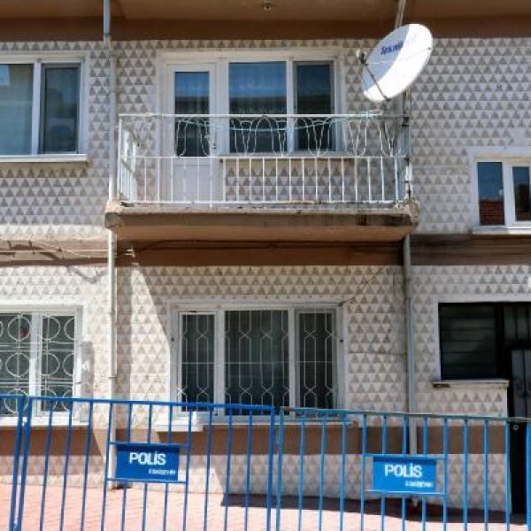 Eskişehir'de 15 kişinin yaşadığı apartmana karantina