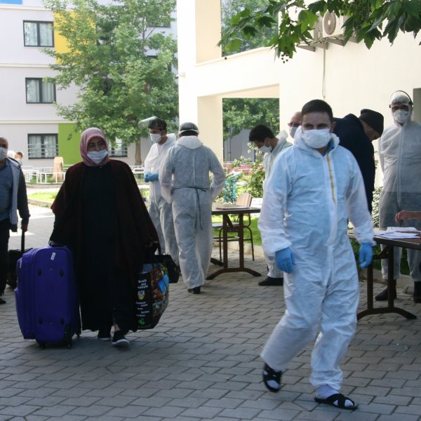 Hollanda'dan getirilen 349 kişinin tamamı evlerine döndü