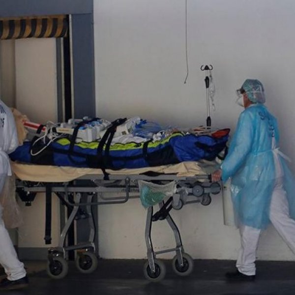 İran'da koronadan ölenlerin sayısı 6 bin 418 oldu