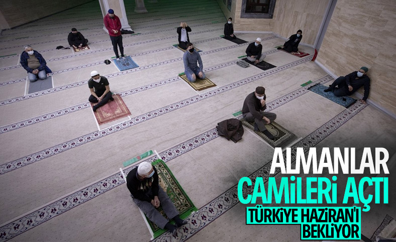 Almanya'da camiler yeniden ibadete açıldı