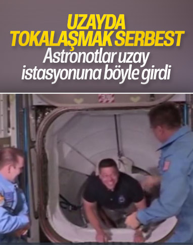 Crew Dragon ekibinin uzay istasyonuna giriş anı