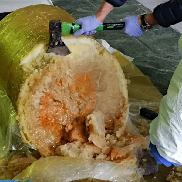 Polonya'da 750 milyon dolar değerinde kokain yakalandı