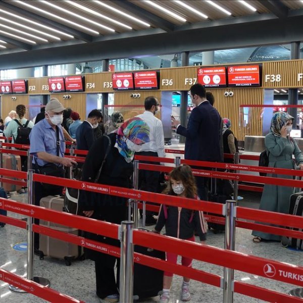 Ulaştırma Bakanlığı: Uçuşlar risksiz ülkelere olacak