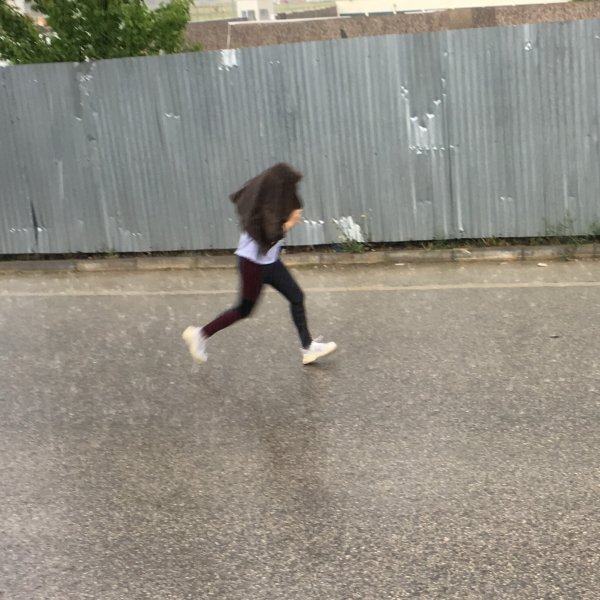 Eskişehir'de sağanak yağış vatandaşlara zor anlar yaşattı