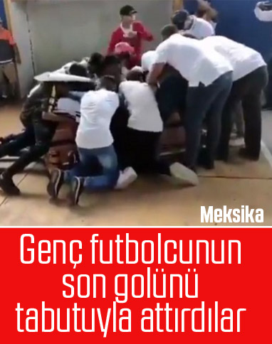 Meksika'da genç futbolcuya son golünü tabutla attırdılar