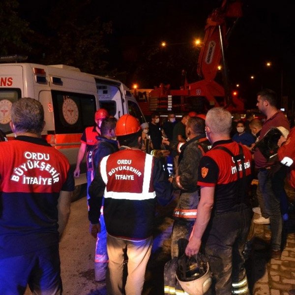 Ordu'da otel inşaatında göçük meydana geldi