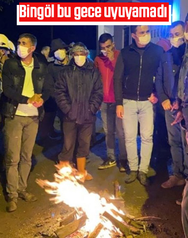 Bingöl'de vatandaşlar, geceyi dışarıda geçirdi