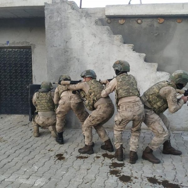Bitlis'te PKK operasyonu