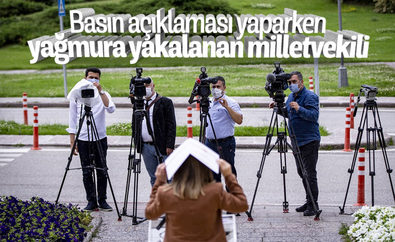 MHP Milletvekili Arzu Erdem yağmura yakalandı