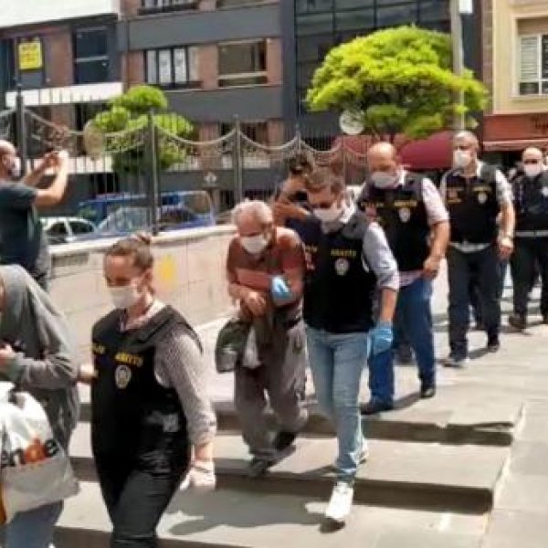 Eskişehir’de fuhuş operasyonu: 10 tutuklama
