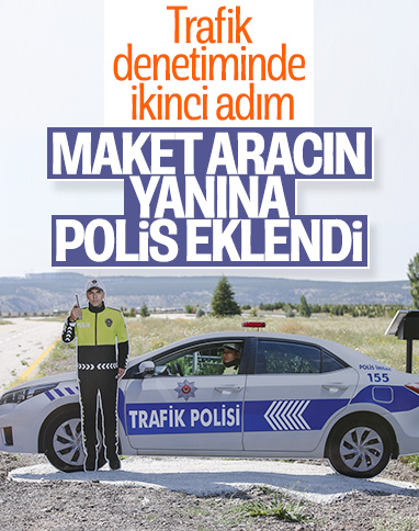 Kara yollarında maket trafik polisi dönemi