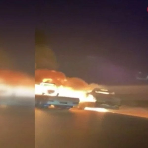 Irak’ta ABD ordusuna ait 3 aracı yaktılar