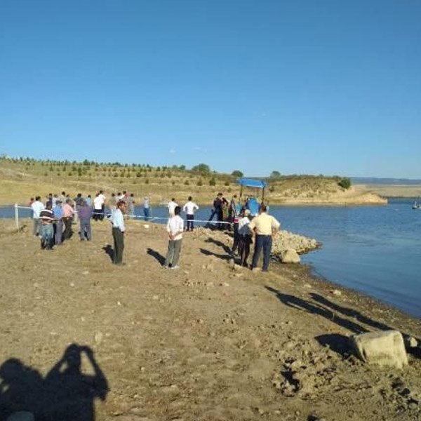 Çorum'da oğlunu kurtarmak isteyen baba, gölde boğuldu