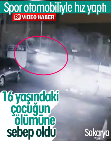 Sakarya'da otomobil motosiklete çarptı: 1 ölü 2 yaralı