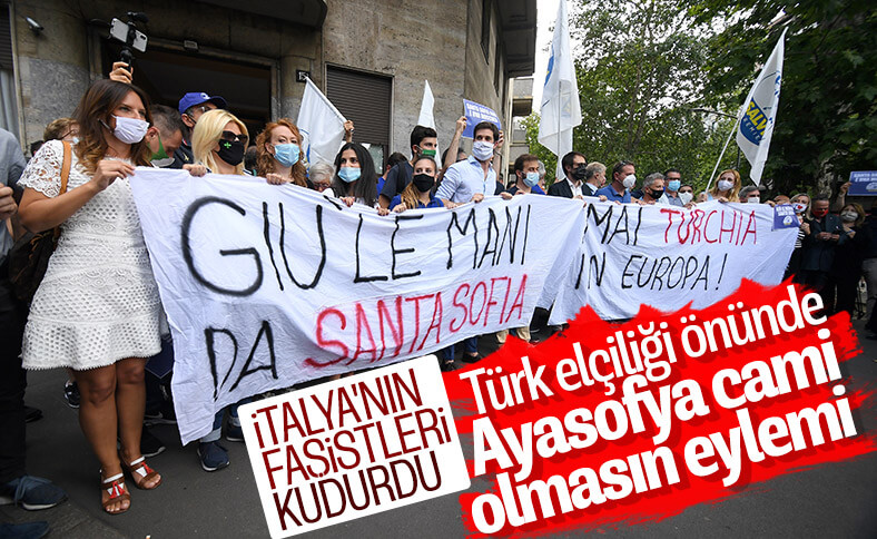 Salvini, Ayasofya'nın ibadete açılmasını protesto etti