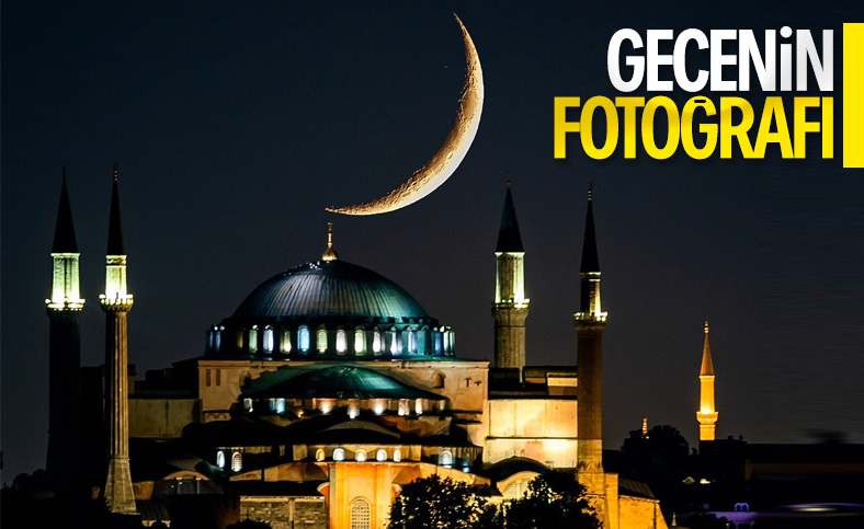 Ayasofya Camii ile hilalin buluştuğu kareler