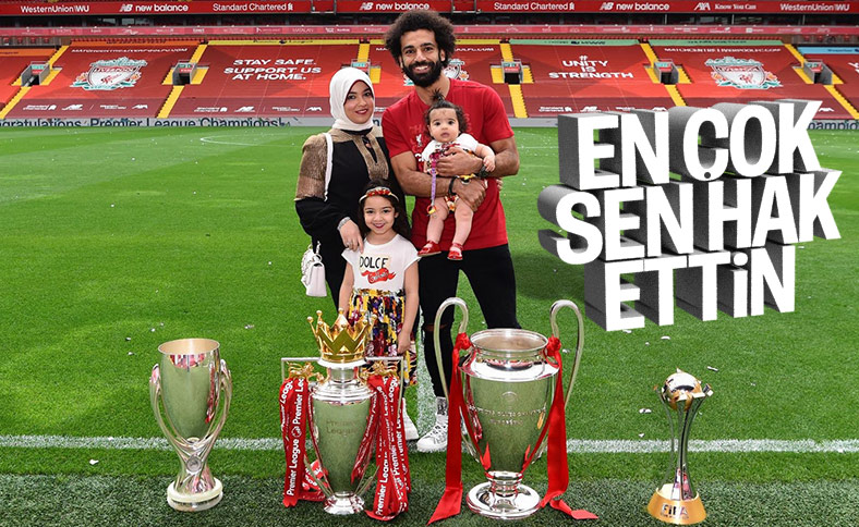 Salah, ailesiyle Anfield Stadyumu'nda