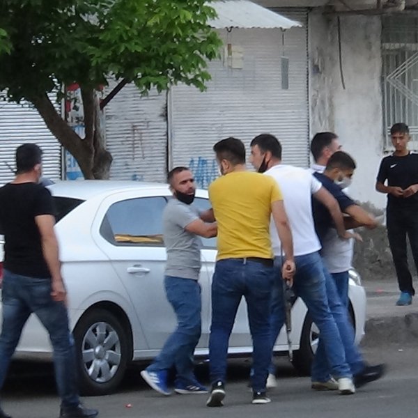 Diyarbakır'da pazar yeri kavgası: 12 yaralı