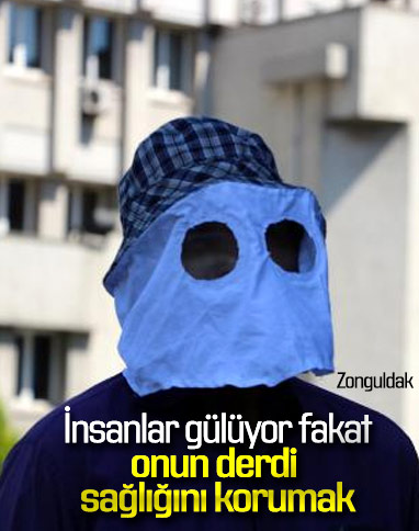 Zonguldak'ta emekli madencinin maskesi ilgi odağı oldu