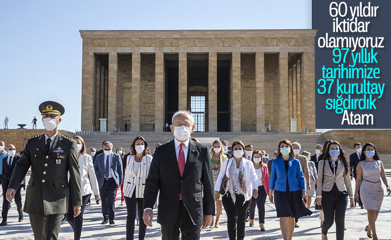 Kemal Kılıçdaroğlu kurultay sonrası Anıtkabir'e gitti