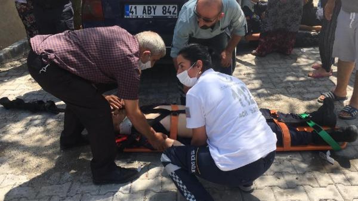 Kocaeli'de askerleri taşıyan midibüs kaza yaptı