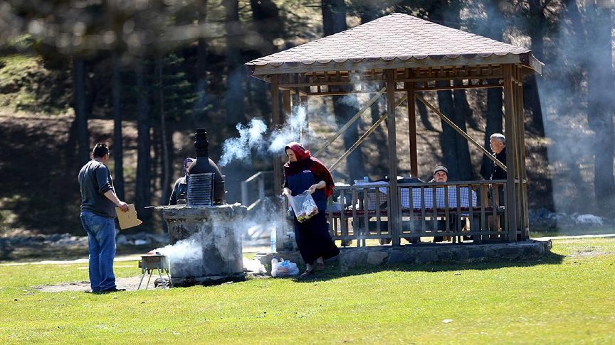 İzmir'de ormanlık alanlarda piknik kısıtlaması