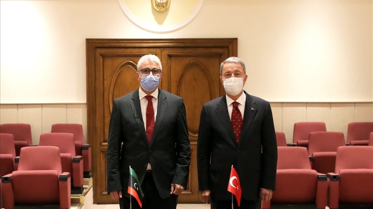 Bakan Hulusi Akar, Libya İçişleri Bakanı ile bir araya geldi