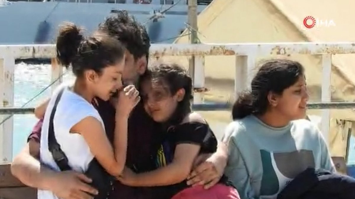 Ölümden kurtarılan 157 göçmen Çeşme’ye getirildi