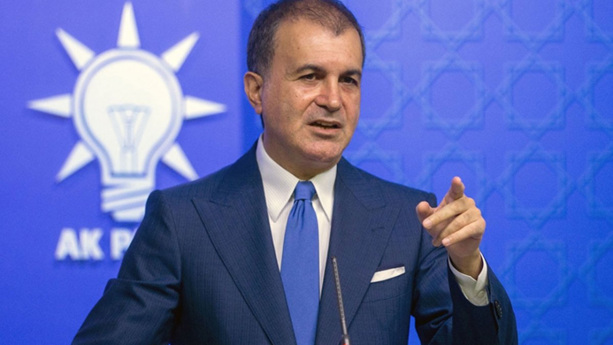 Ömer Çelik'ten Macron'a yanıt: Cumhurbaşkanımızı hedef alması bizim için gururdur