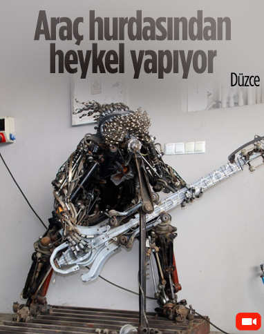 Düzce'de hurda otomobil parçalarından heykel yapıyor