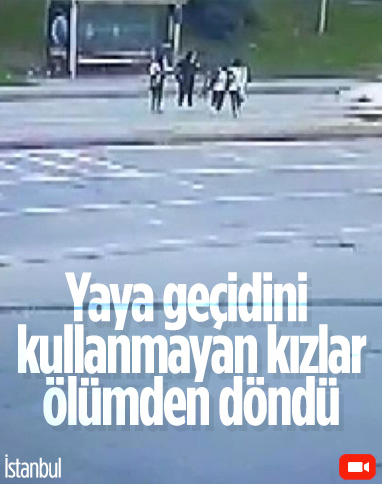 Arnavutköy'de otomobilin genç kızlara çarptığı anlar