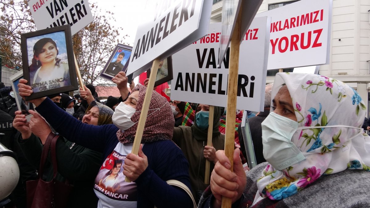 Van'da evlat nöbetine katılan aileler: HDP olmasa PKK da olmaz