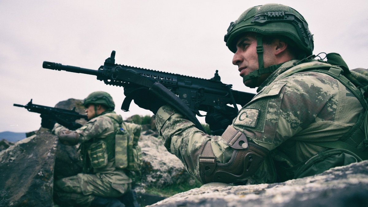 Barış Pınarı bölgesine sızmaya çalışan 5 PKK/YPG’li terörist öldürüldü