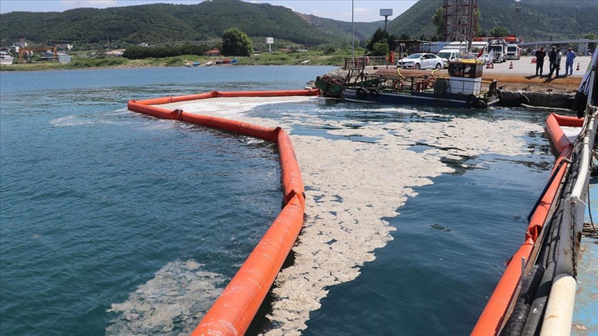 Marmara’dan toplam 6 bin 159 metreküp müsilaj temizlendi