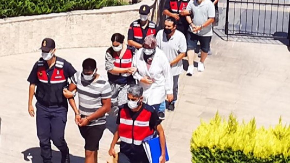 Muğla'da Jandarma ve MİT'ten FETÖ operasyonu