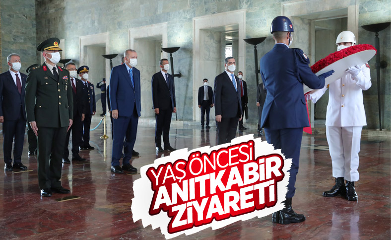 Cumhurbaşkanı Erdoğan ve YAŞ üyeleri Anıtkabir'de