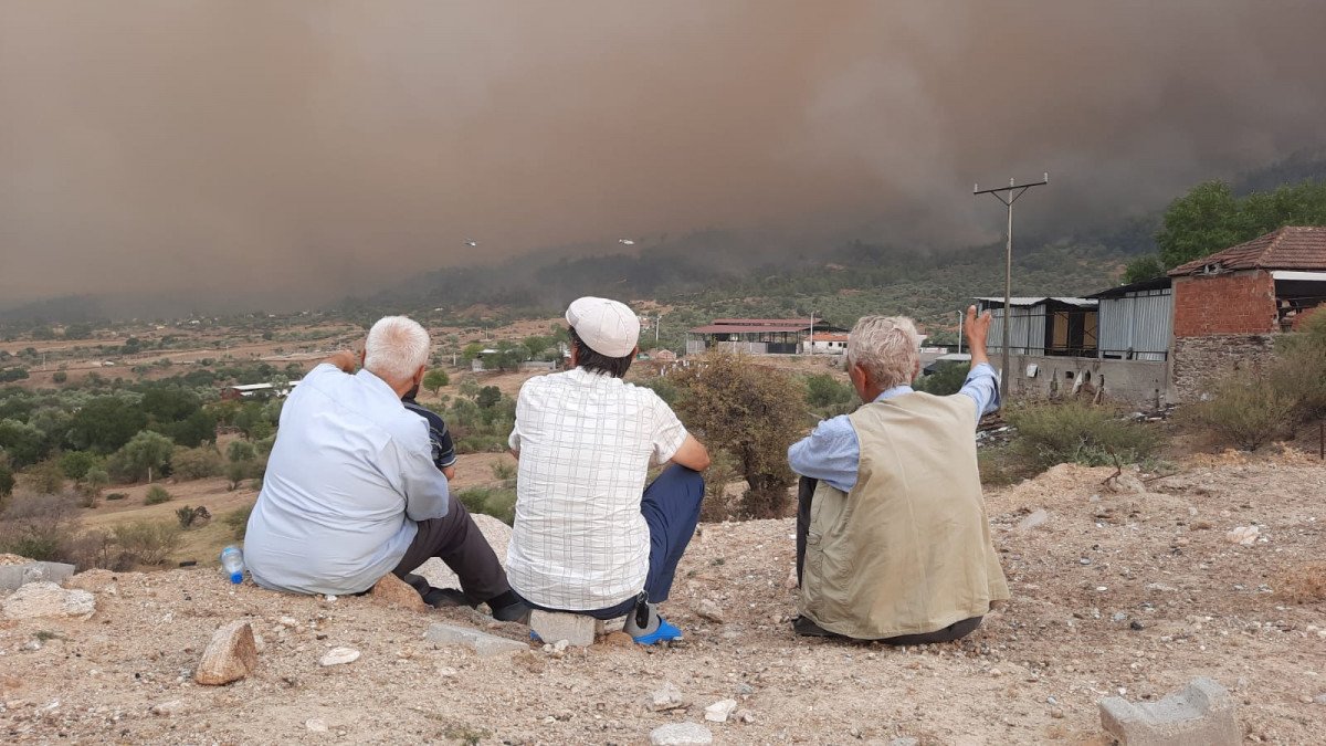 Çine'de çıkan orman yangını nedeniyle 6 mahalle boşaltıldı