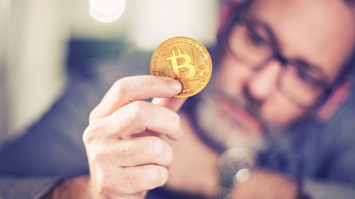 Bitcoin'ini dün satanlar 2 bin 48 dolar kâra geçti