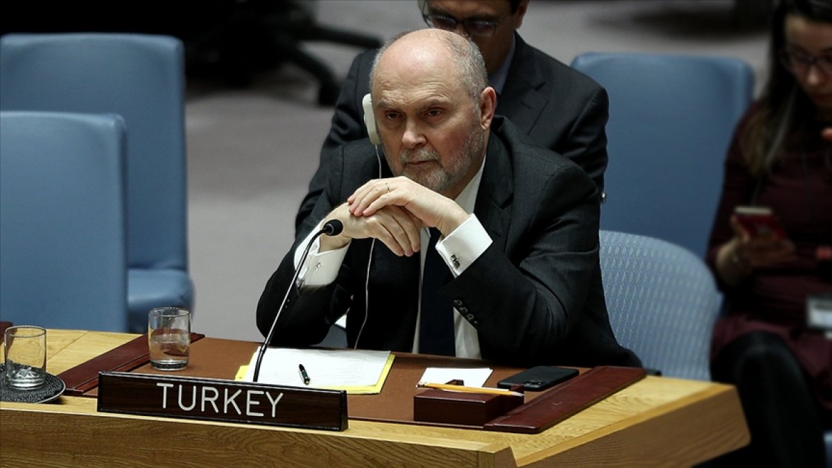 Feridun Sinirlioğlu: Taliban ile iletişime geçmeliyiz