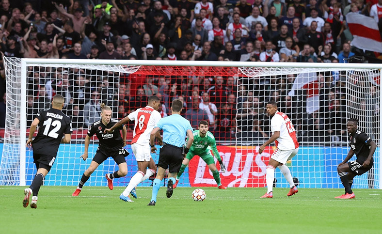 Ajax-Beşiktaş - CANLI SKOR