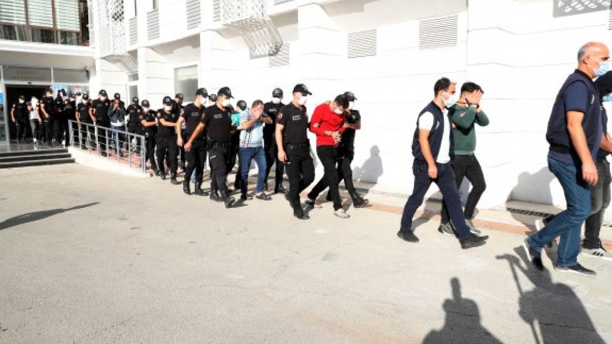 Mersin'de fuhuş operasyonu: 14 gözaltı