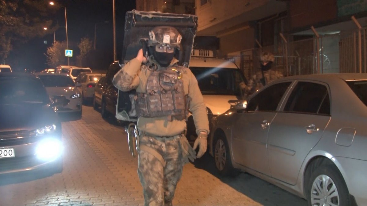 Küçükçekmece'de torbacı operasyonu