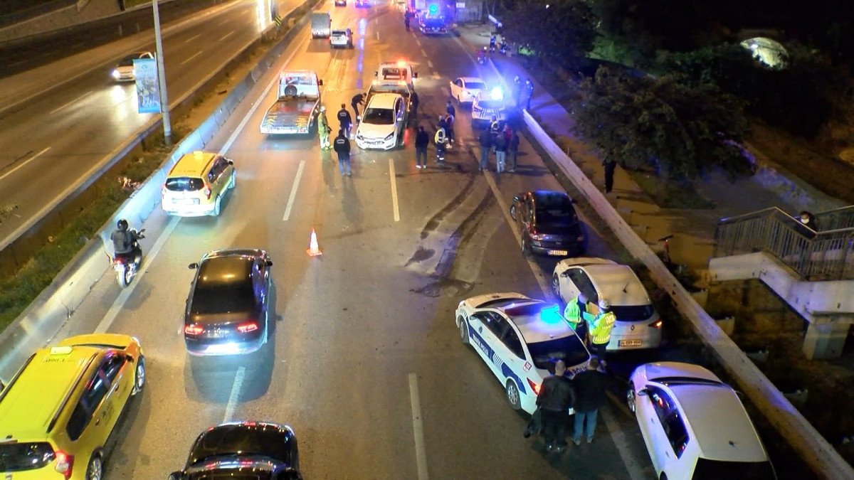 Maltepe'de zincirleme kaza: 3 yaralı