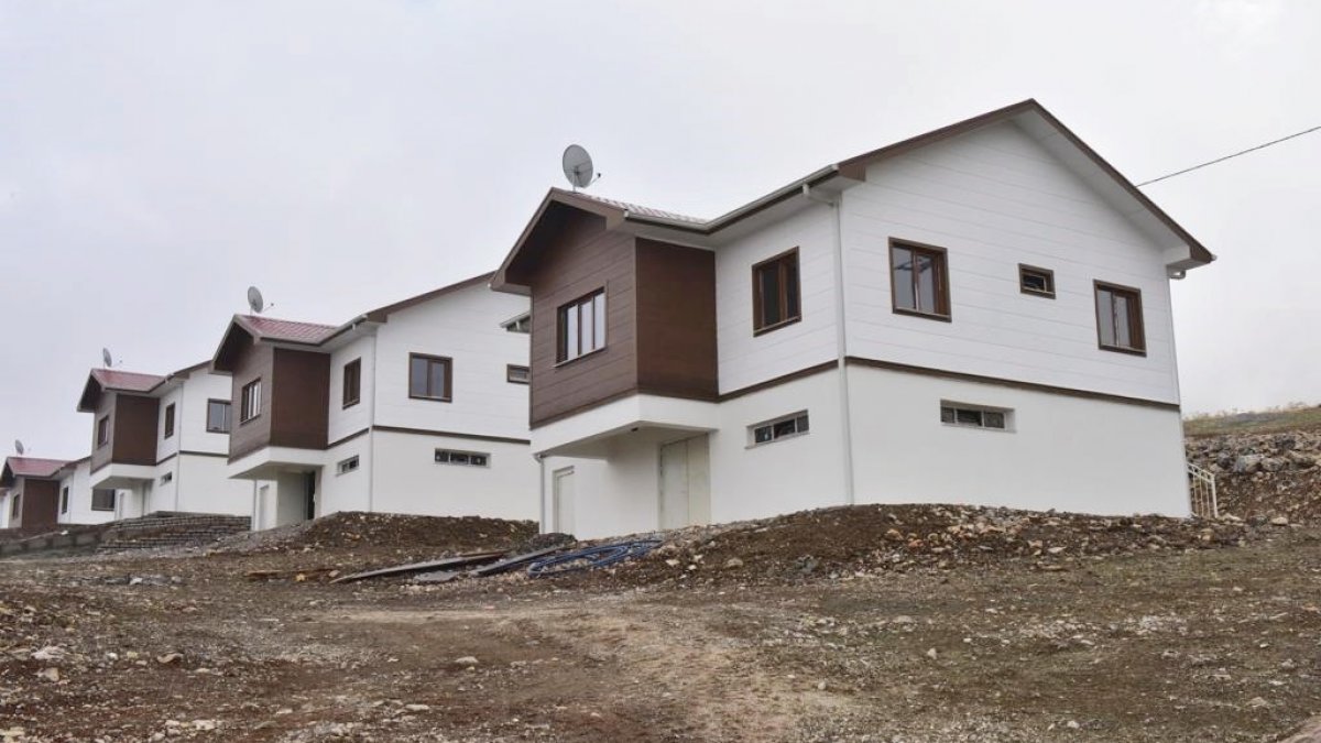 Malatya’da yeni konutlar depremzedelere teslim edildi