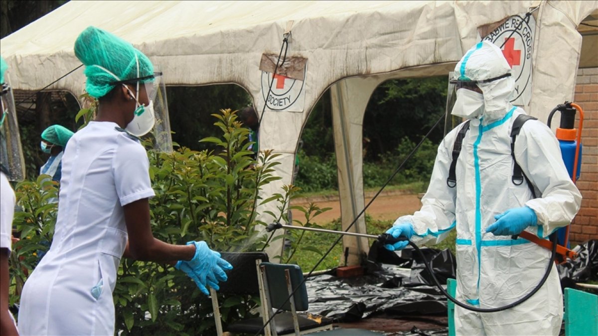 Güney Afrika'da vaka sayısı önceki güne kıyasla ikiye katlandı