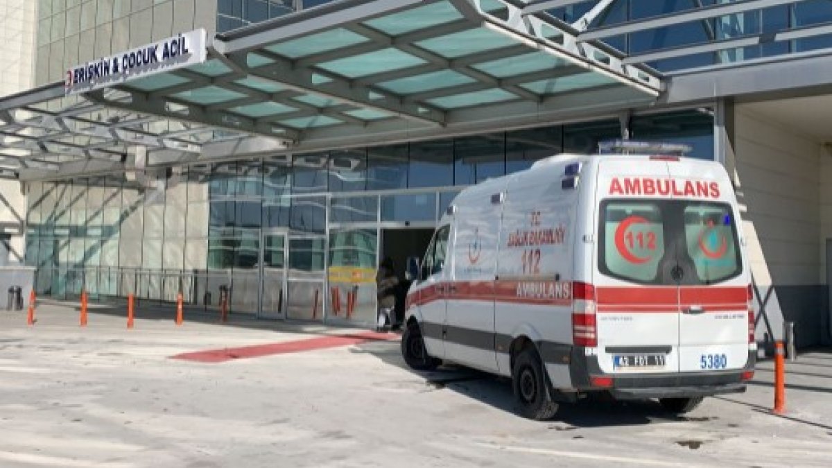 Konya'da hemşirelere saldıran hasta yakını: Senin gibiler dayağı hak ediyor