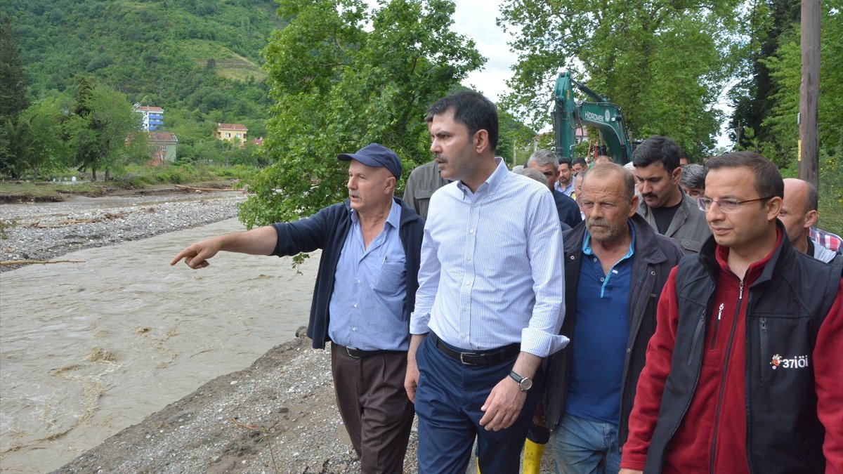 Murat Kurum'dan Kastamonu'da selden etkilenen bölgelerde inceleme