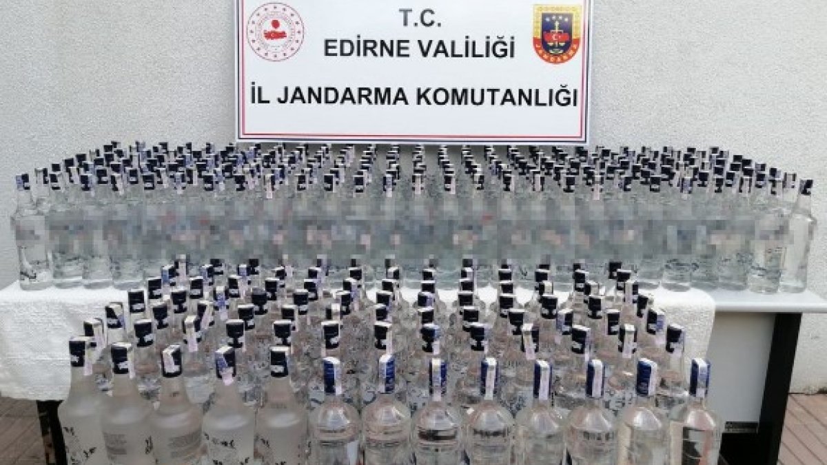 Edirne’de 307 litre kaçak içki ele geçirildi