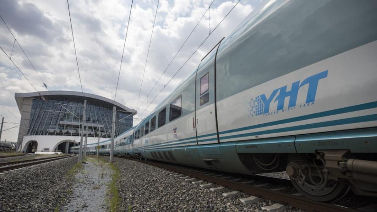 Ankara- İzmir arası YTH ile 3,5 saate düşecek Ankara- İzmir arası YTH ile 3,5 saate düşecek